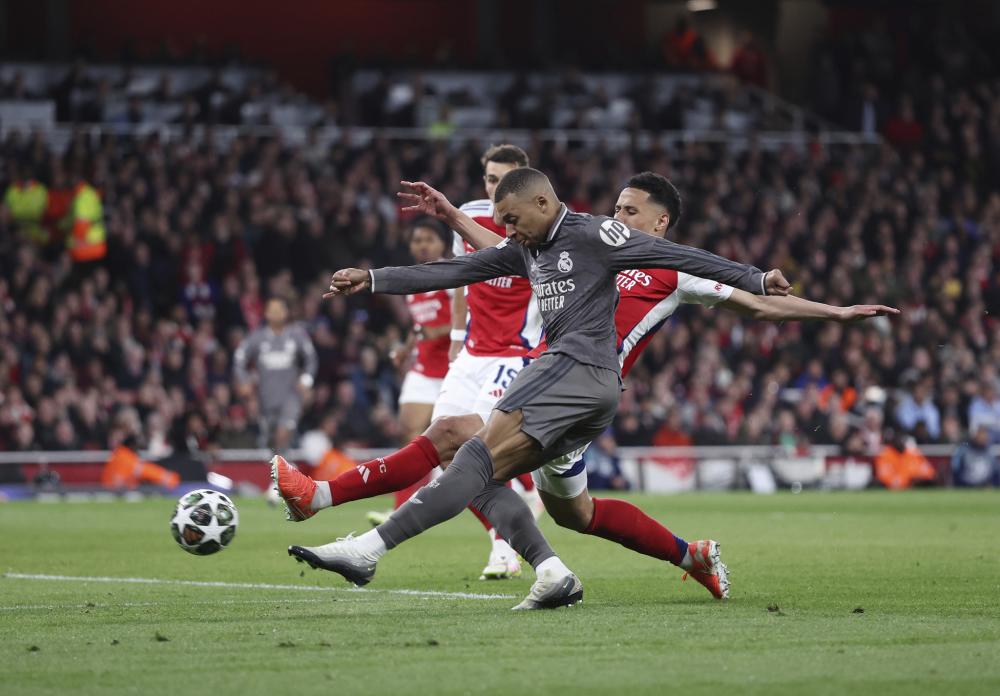 坐镇阵容 坐镇阵容